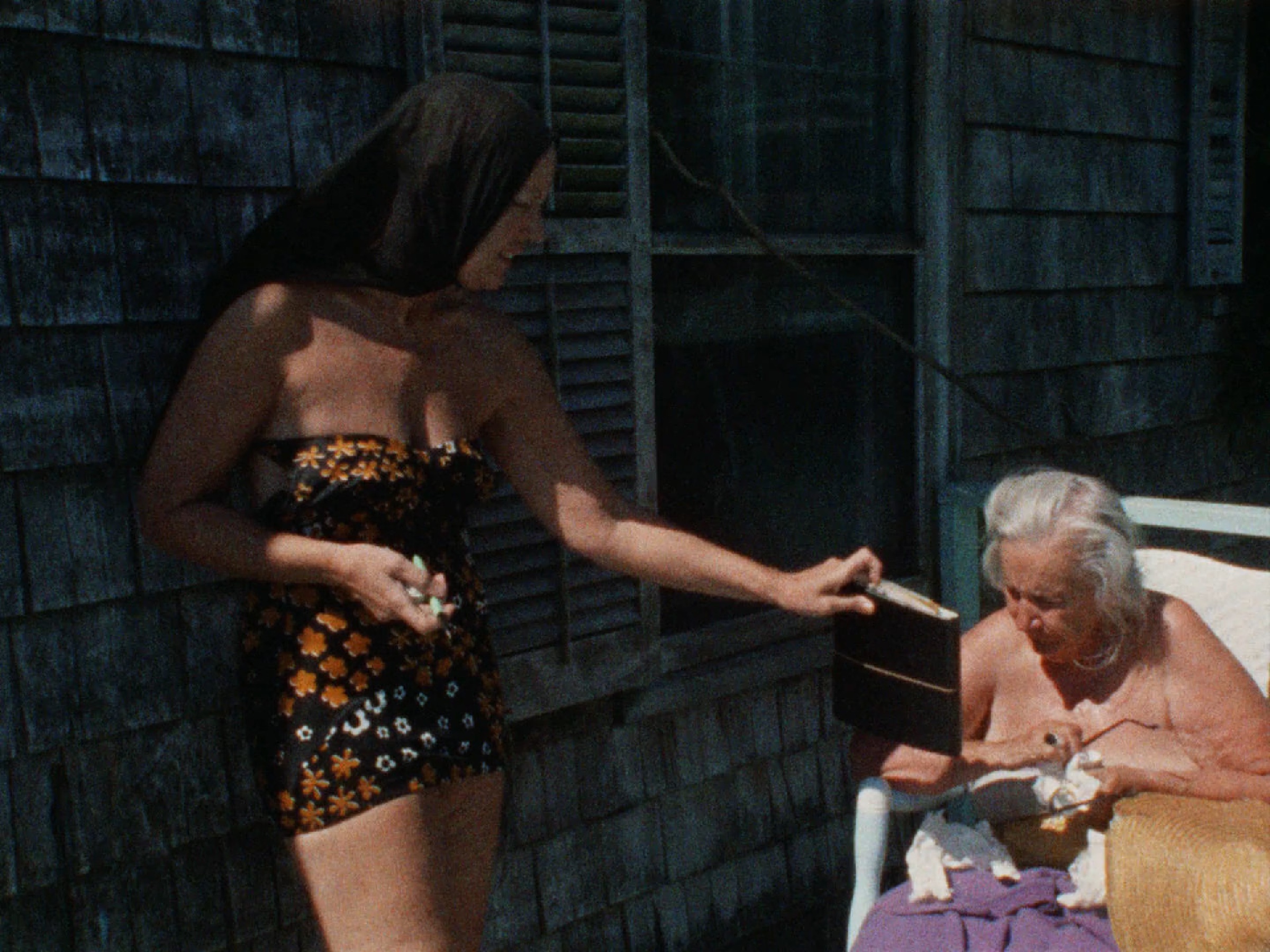 Grey Gardens scene 8