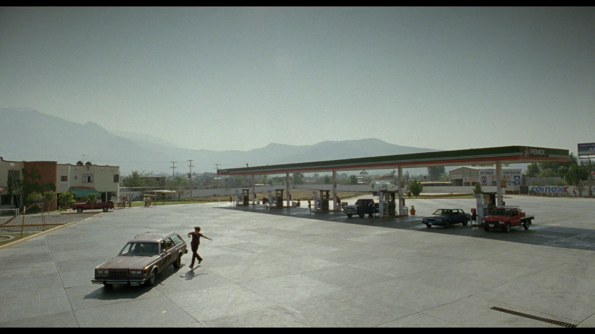 Y tu mama tambien scene 4